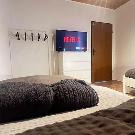 Apartment Chic - Smart-tvs